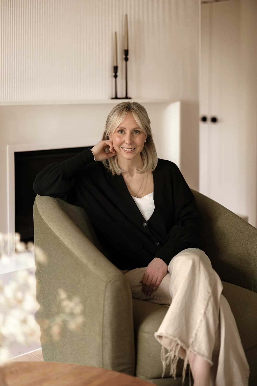 Janie Bérubé, membre de l’équipe d’Atelier Ancrage à Mirabel, contribue aux projets et réalisations en design d’intérieur grâce à une approche personnalisée et réfléchie.